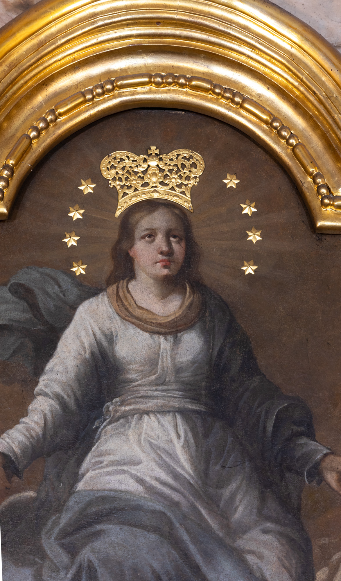 Obraz Wniebowzięcia Najświętszej Marii Panny – w ołtarzu głównym