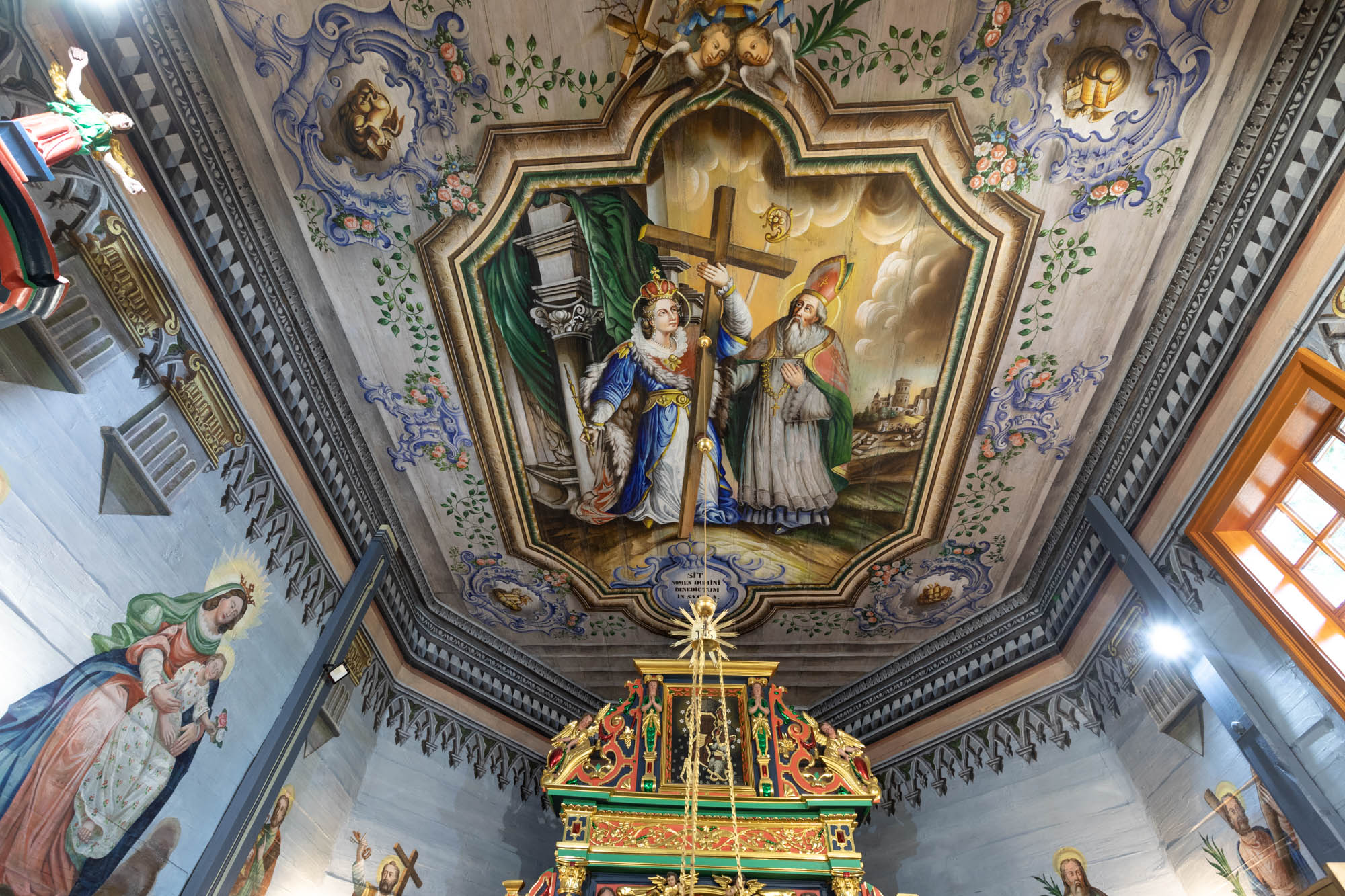 sufit prezbiterium