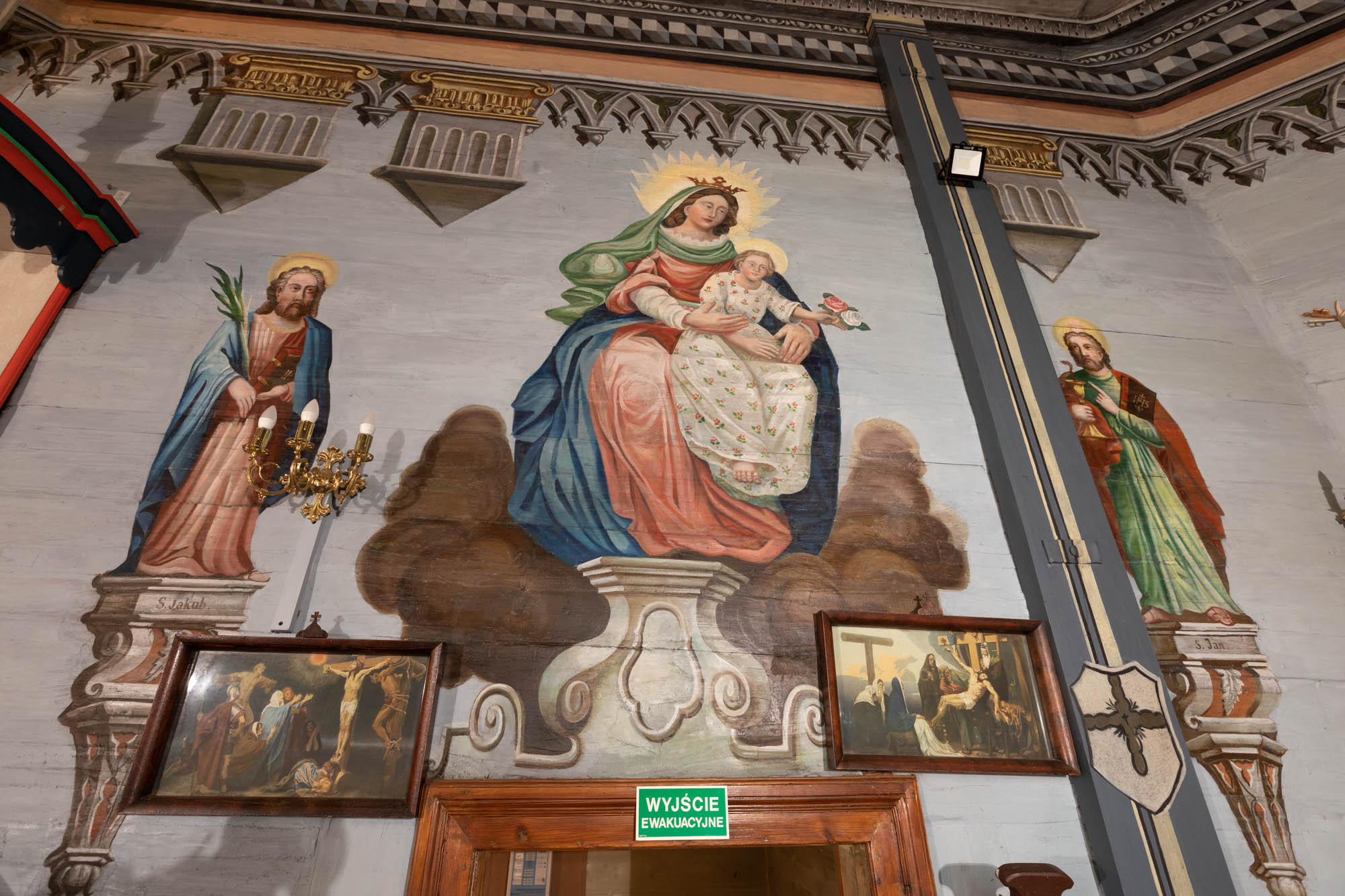 Polichromia – ściana nawy i prezbiterium