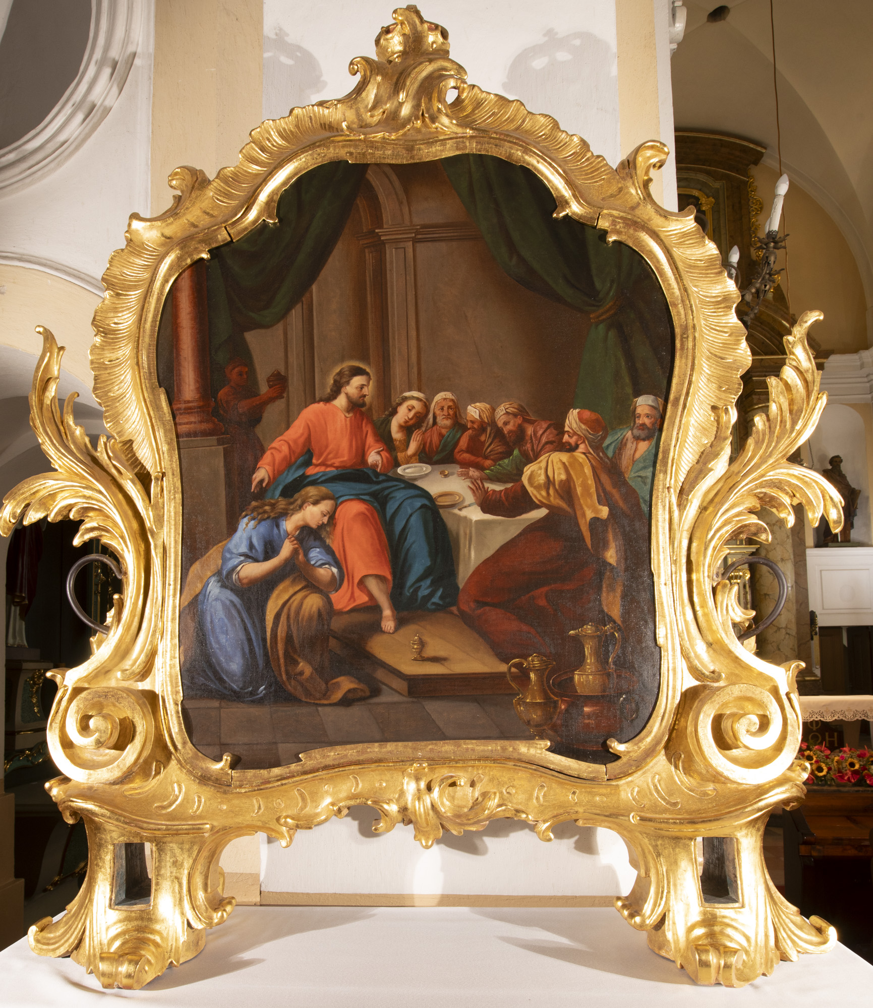 Feretron z obrazami Nawiedzenia N.M.P, Umywanie nóg przez Marię Magd