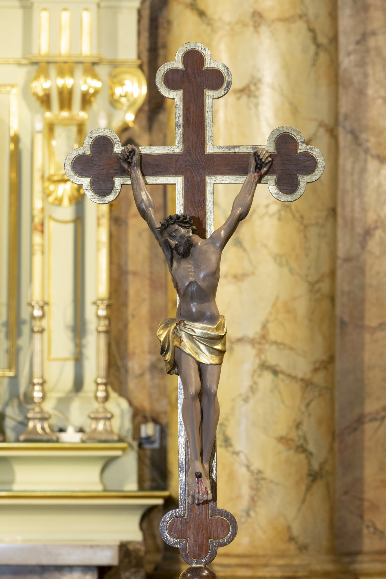 Krzyż procesyjny 1