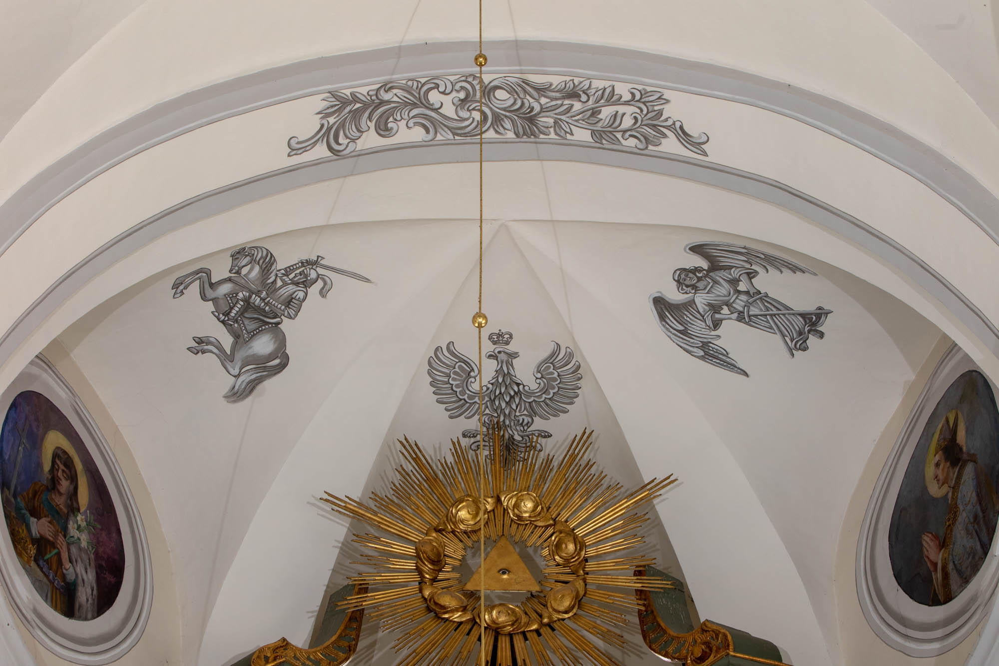 Polichromia nawy i prezbiterium