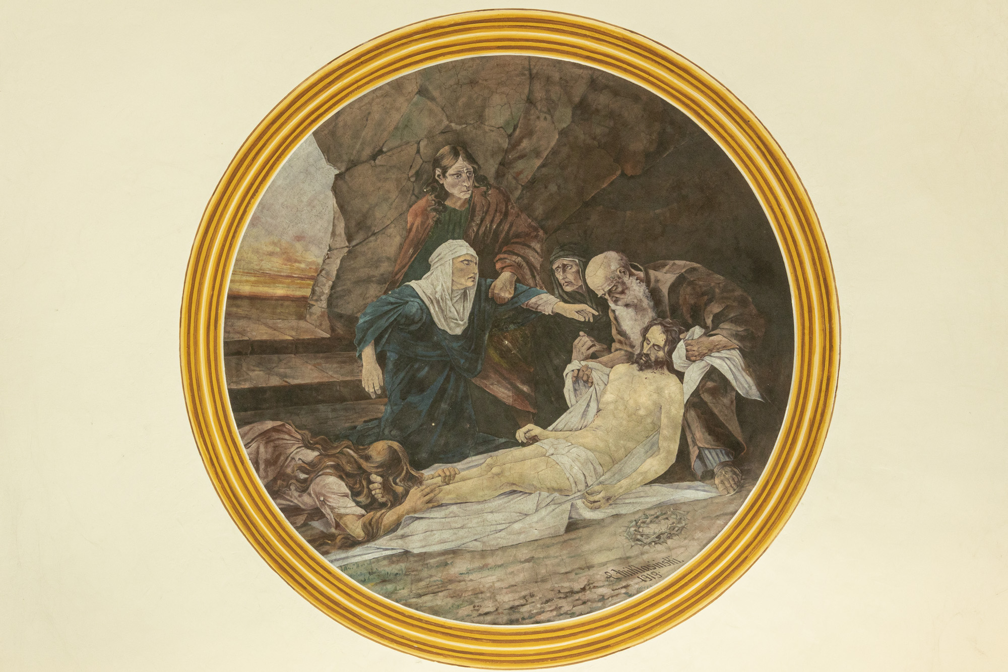Polichromia – zdjęcie z krzyża