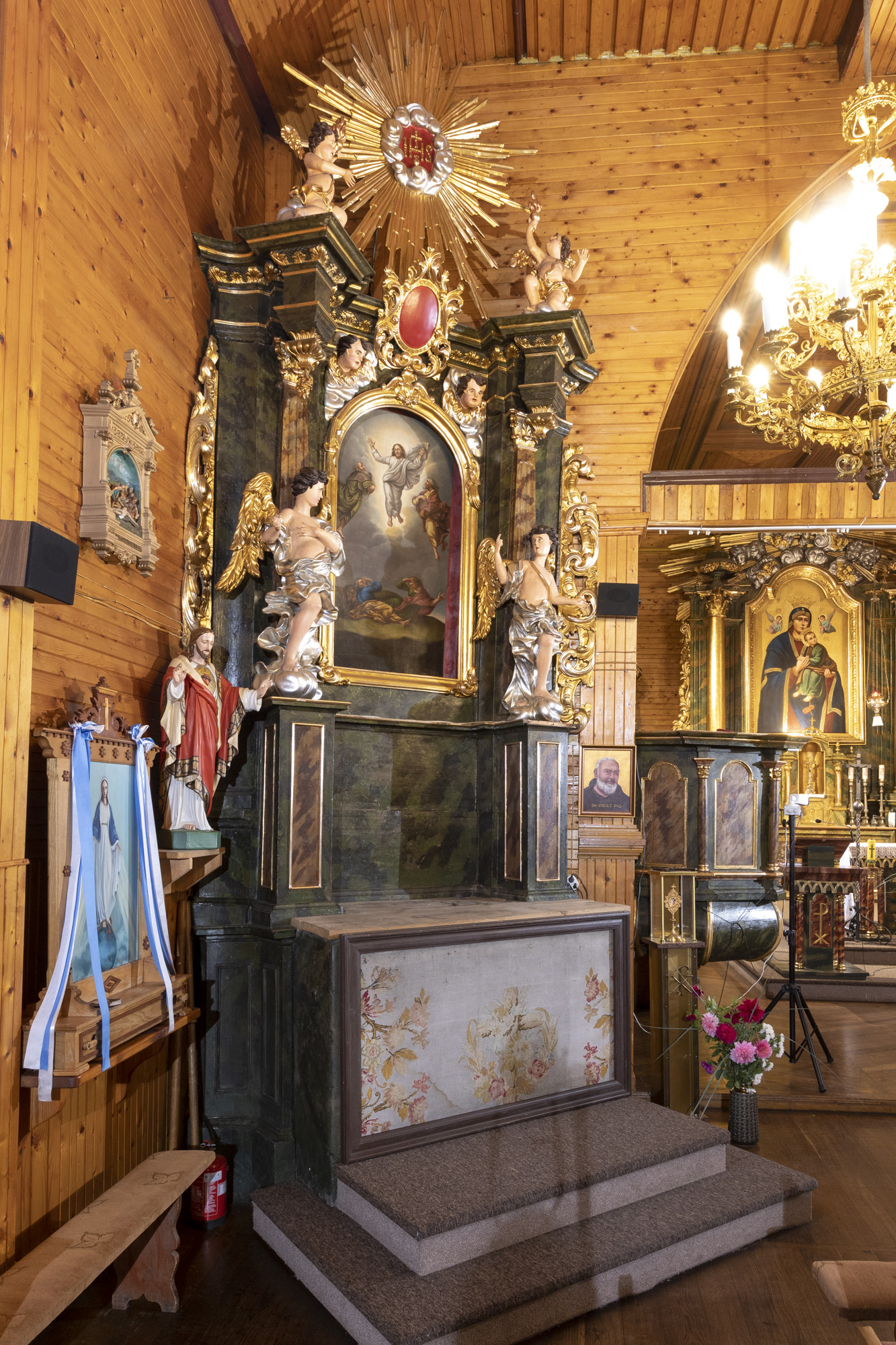 Ołtarz boczny