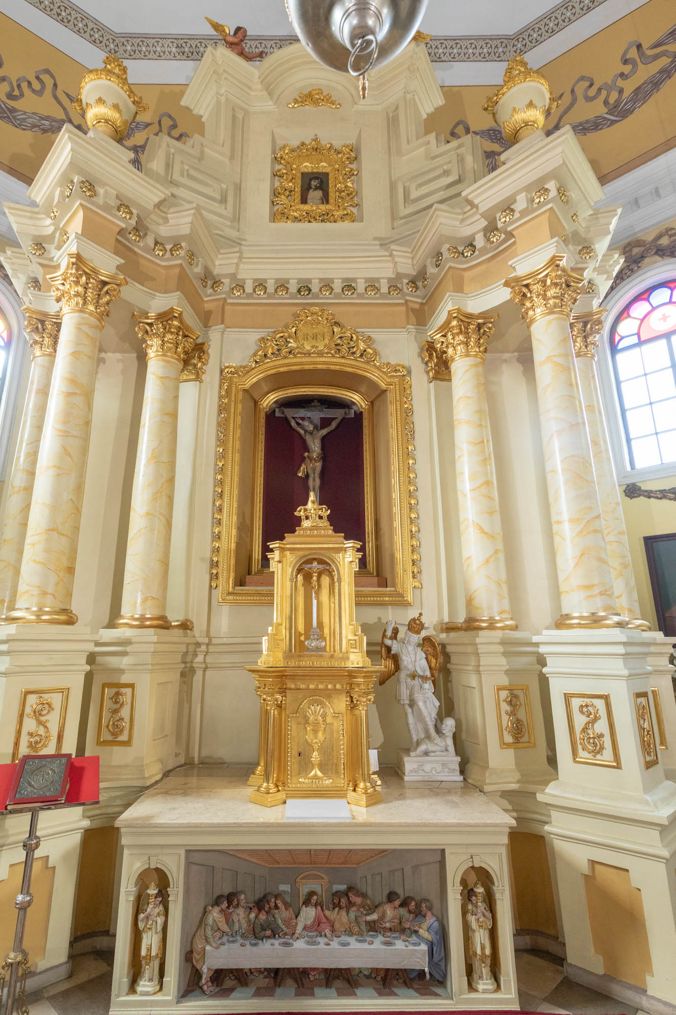 Ołtarz główny
