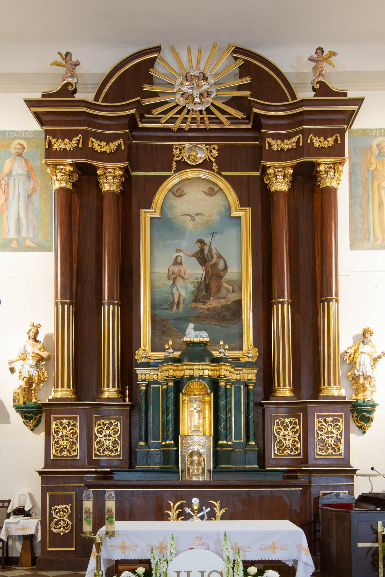 Ołtarz główny