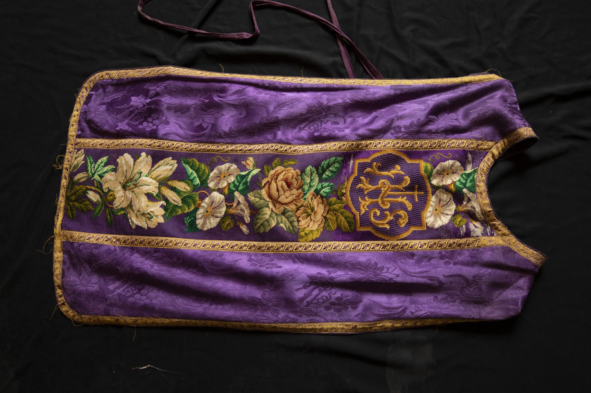 Ornat fioletowy - kolumna