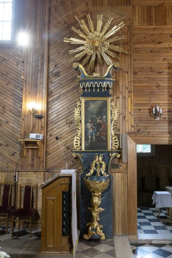Obudowa chrzcielnicy