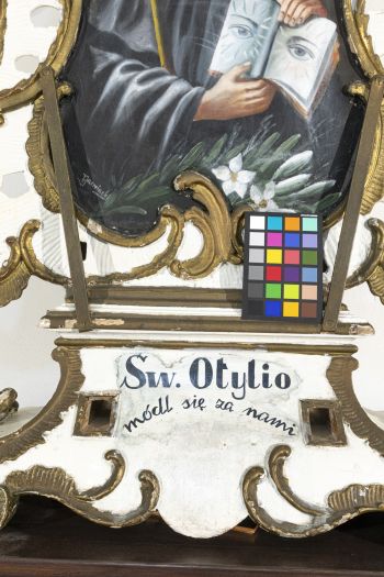 Feretron z obrazami św. Otylii i MB Niepokalanej