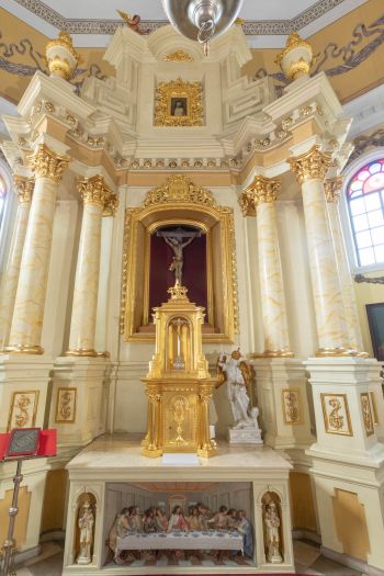 Ołtarz główny