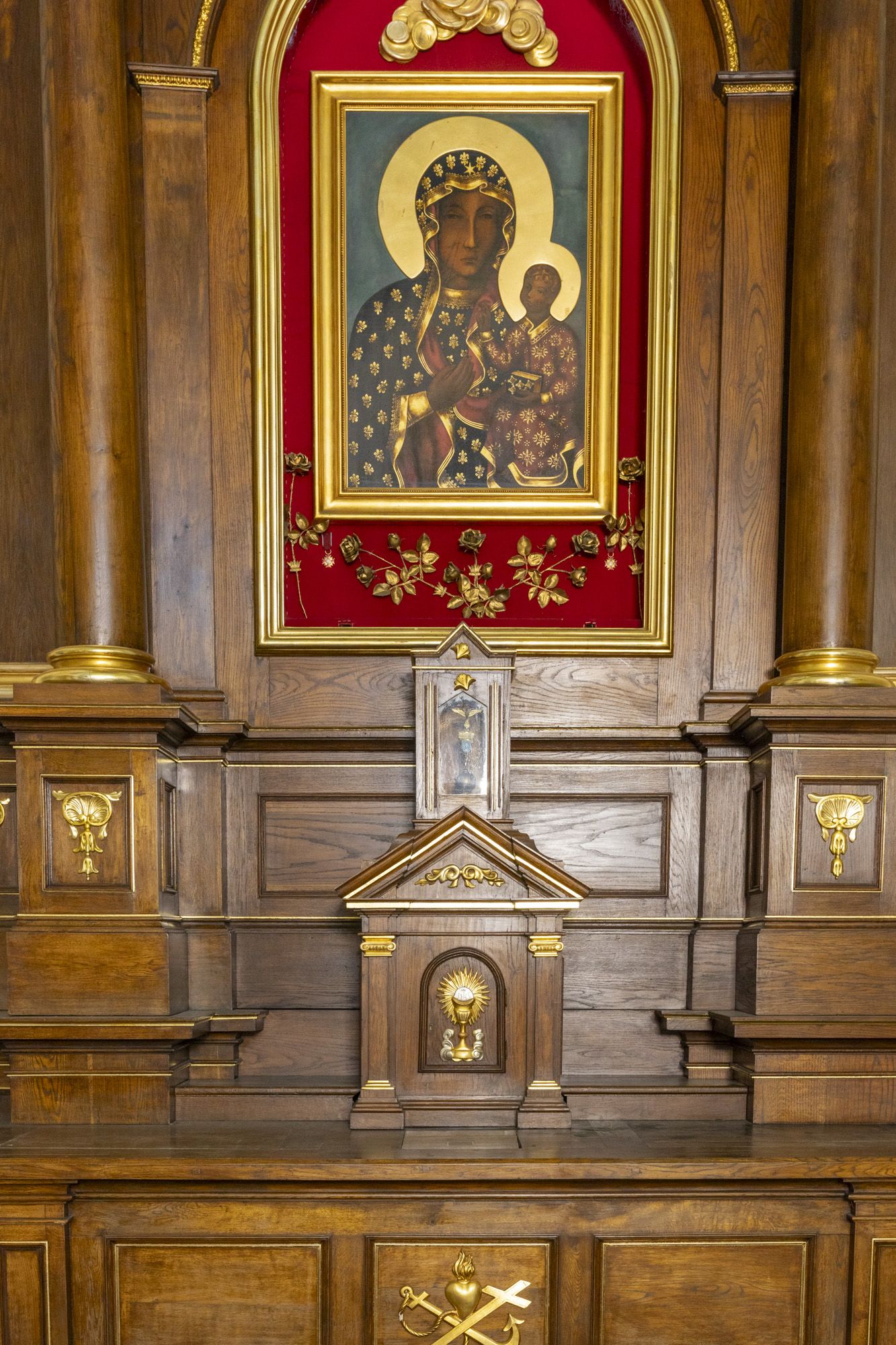 Ołtarz boczny pw. św. Maksymiliana Kolbe