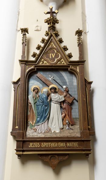 Stacja IV Męki Pańskiej. Jezus Chrystus spotyka swoją Matkę.