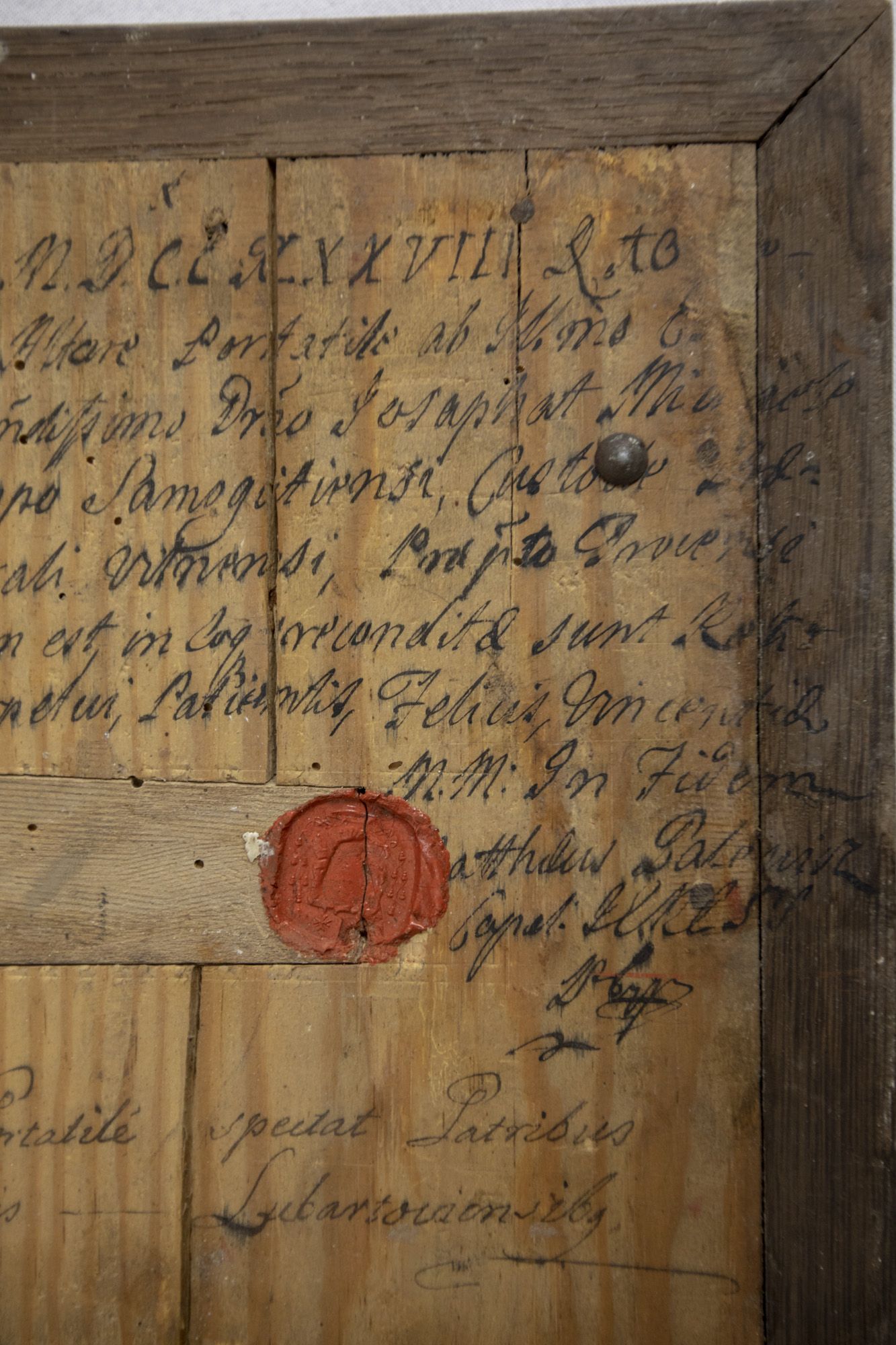 Portatyl w ołtarzu kaplicy bocznej