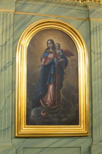 Obraz Matki Boskiej Niepokalanej w ołtarzu bocznym prawym (1-szym)